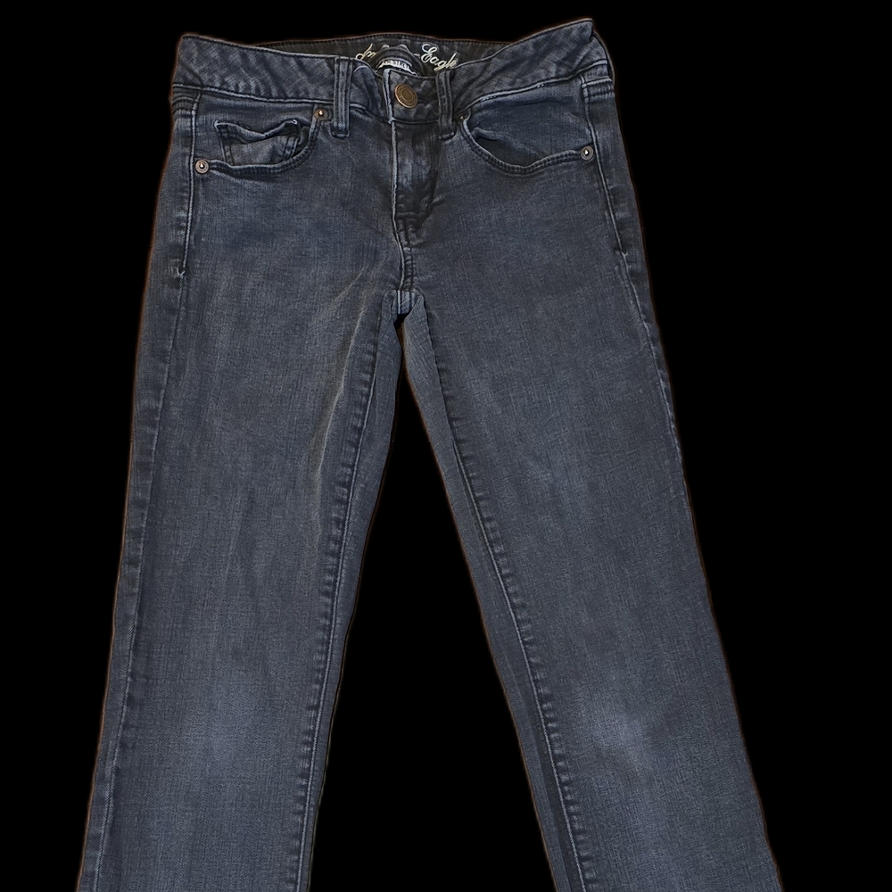 American Eagle Outfitters Women's Skinny Jeans in Dark Grey Wash Size 4